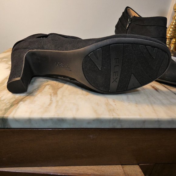 Sleek and a bit Sexy LifeStride Corie Shootie (shoe bootie)sz11 black  3" heel - Picture 10 of 11